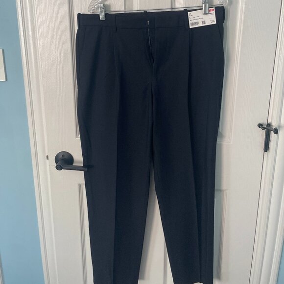 Uniqlo Smart Ankle Pants Pleated with tags - Picture 1 of 3